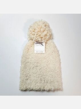 Lemon Accessories Kids' Cream Fuzzy Snow Drift Pompom Hat ~ NWT